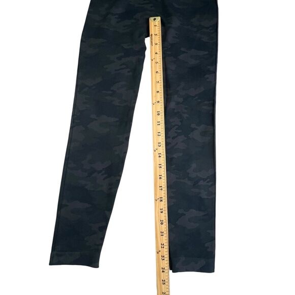 Spanx Womens Large Gray Camouflage Look At Me Now Leggings - Picture 6 of 7